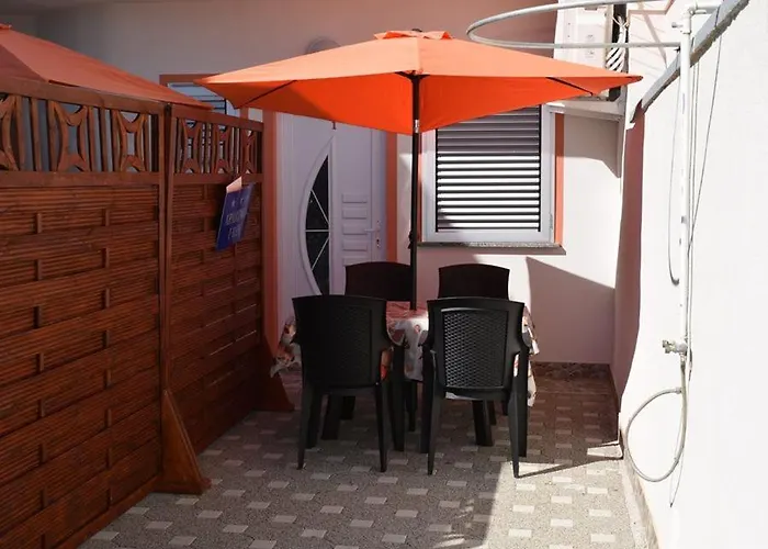 Apartment Celjak Pag Town