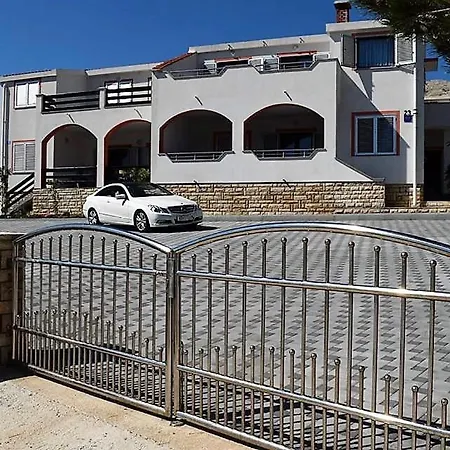 Apartment Celjak Pag Town